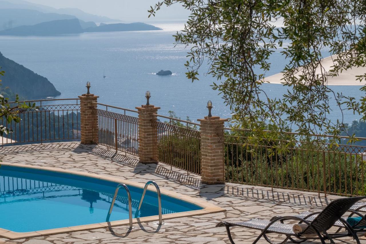 Apolis Villas & Suites Resort Parga Eksteriør billede